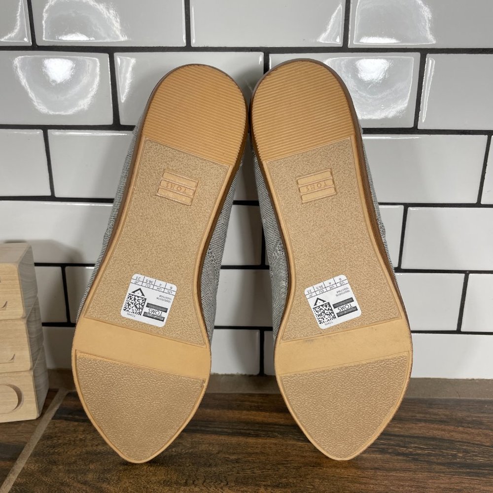 Toms Jutti Womens Size 6 Shoes Grey Chambray Dot Slip On Casual Comfort Flat - Picture 7 of 12